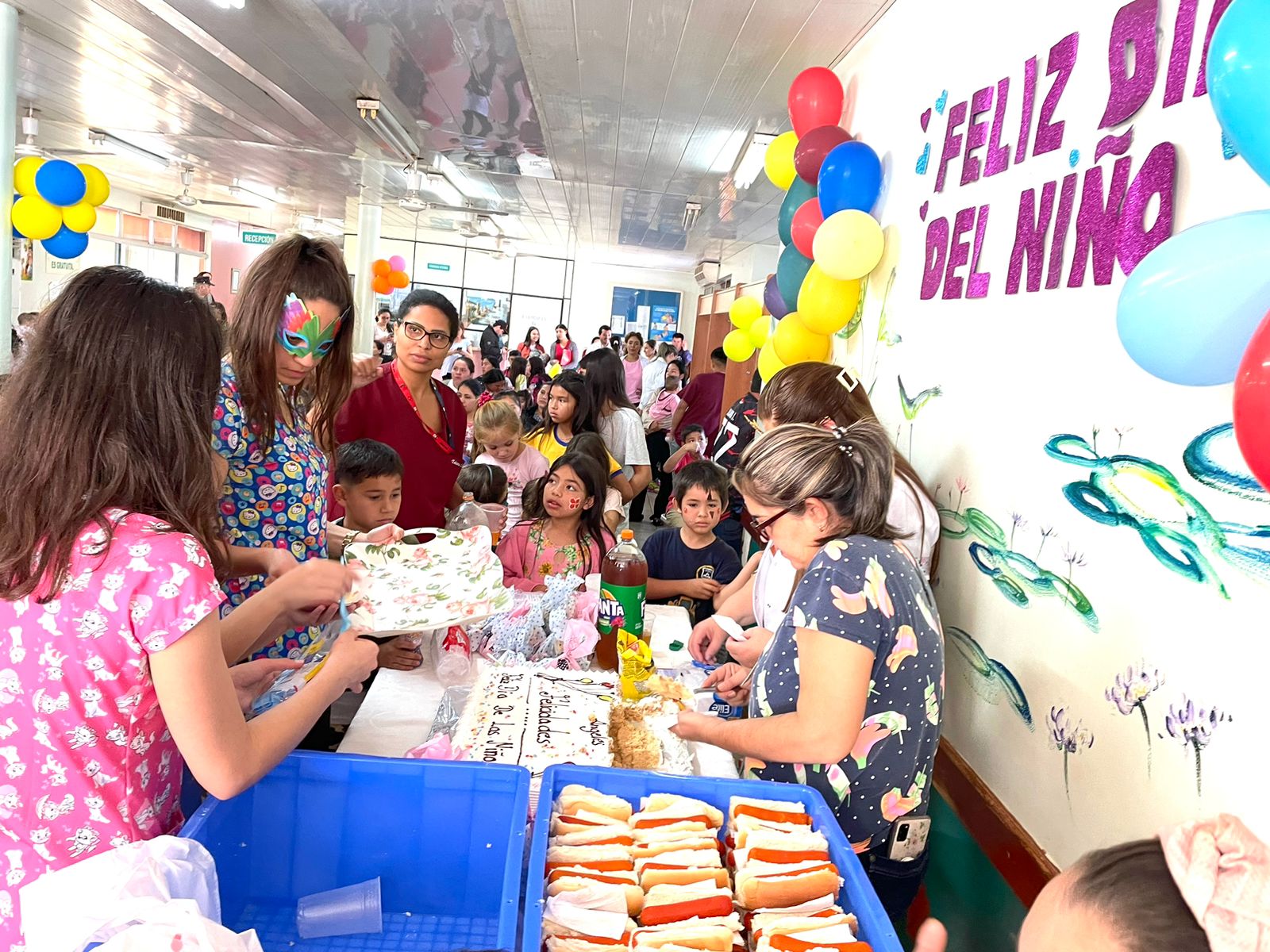 FundaciÓn TesÃi Día Del Niño En El Hospital Materno Infantil Los